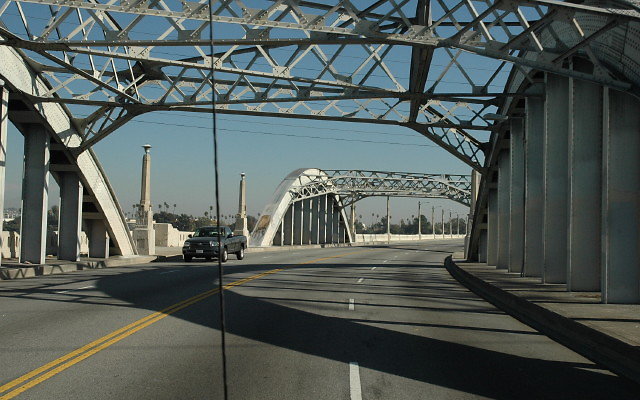 6th street bridge