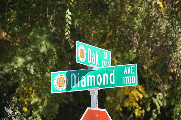 Diamond.Sidewalks.1700.SP.23