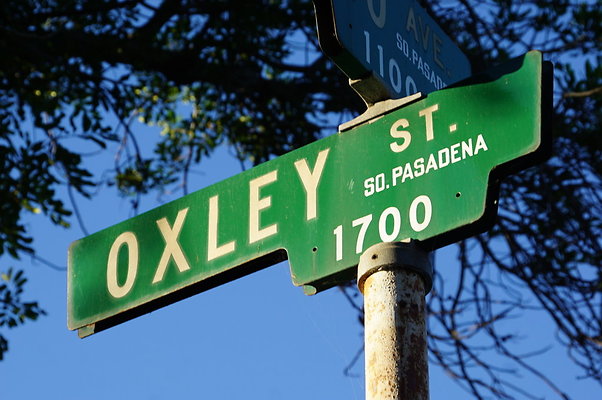 Oxley.1700.Sidewalk.SP.19 hero