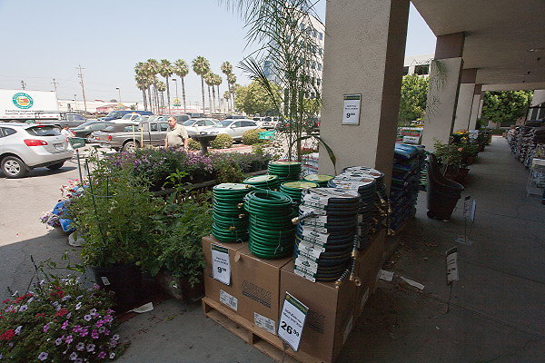 OSH VAN NUYS 061312005