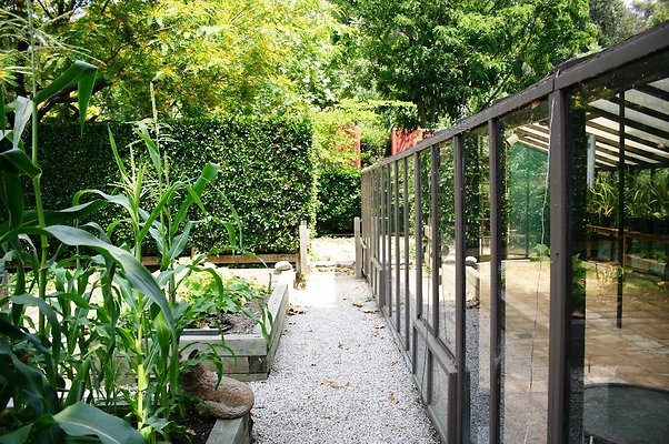 Greenhouse.4360.Malibu Locations01