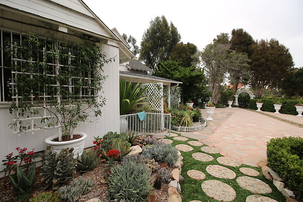 Pacific.View.Nursery.Malibu.11