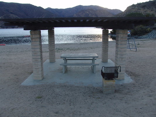 Pyra.Lake.Vaquero.Beach.21