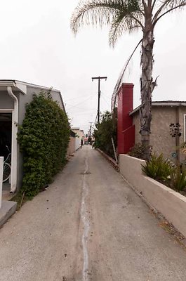 10132 alley