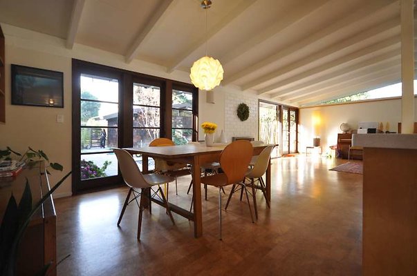 4618 dining4