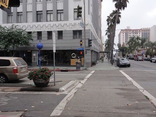 Linden &amp; Broadway SE Long Beach