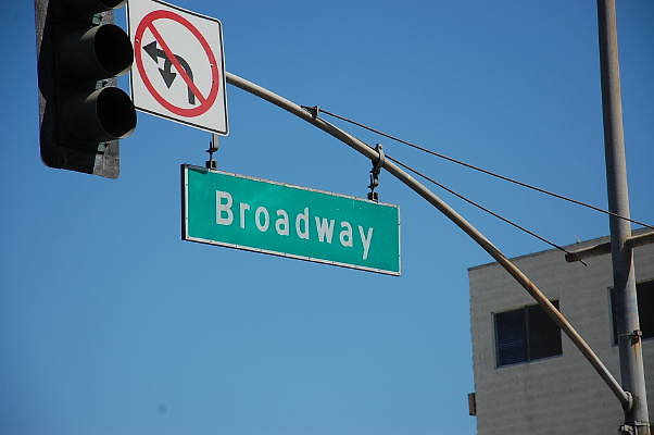 Broadway Ave.Oneway.Long Beach