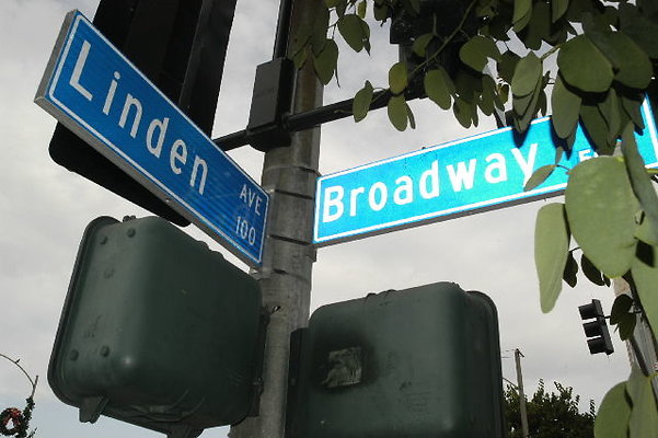 Linden @ Broadway