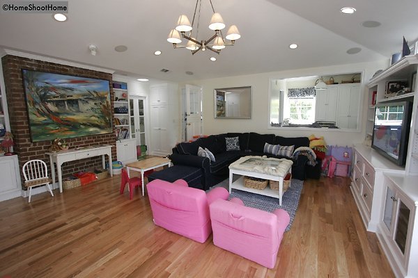 15family room alt reverse 15family room alt reverse