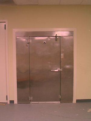 26 walkin door 2.JPG