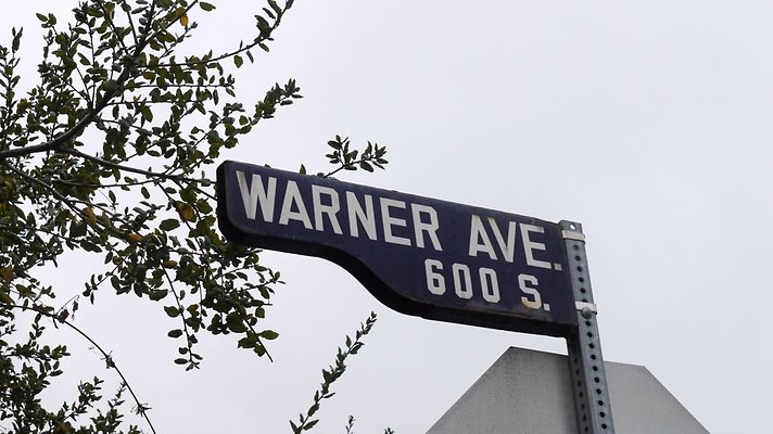 WARNER AV &amp; WOODRUFF AV