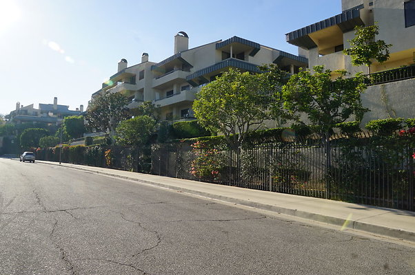 Empyrean.Way.Cent.City.06