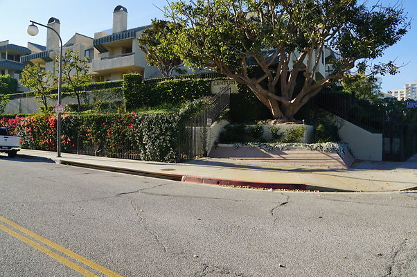 Empyrean.Way.Cent.City.16