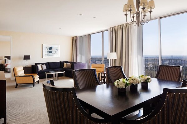 hycp penthouse suite v1