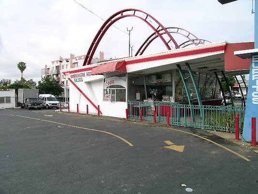 Fast Food Restaurant &amp; Drive-Thrus