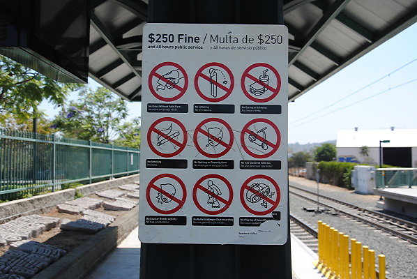 MTA.Gold.Heritage Square Station28