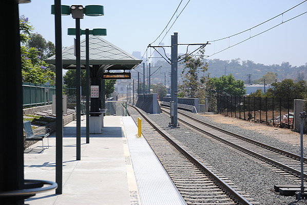 MTA.Gold.Heritage Square Station33