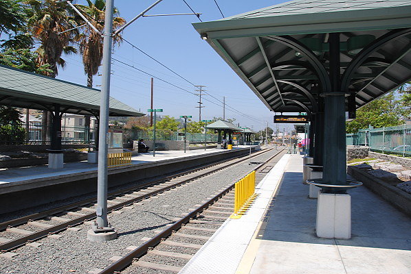 MTA.Gold.Heritage Square Station10