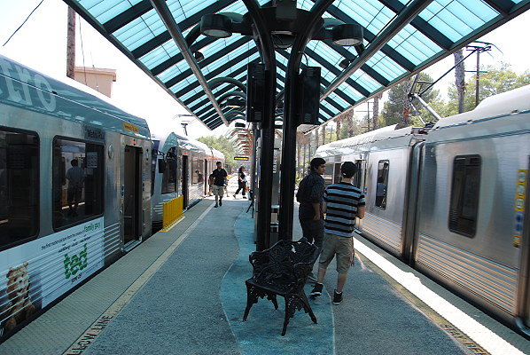 MTA.Gold.Heritage Square Station45