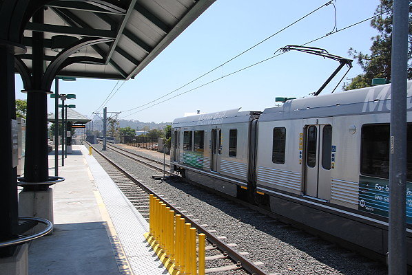 MTA.Gold.Heritage Square Station38