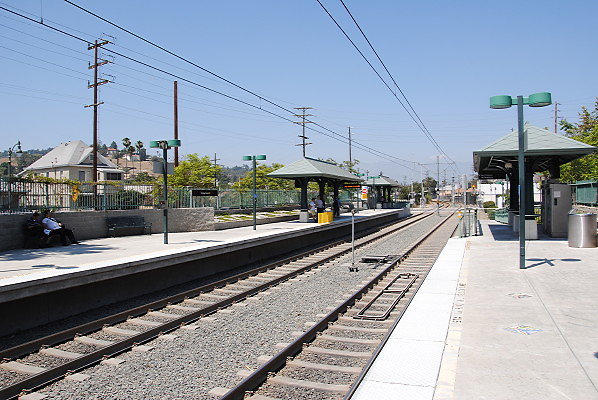 MTA.Gold.Heritage Square Station27