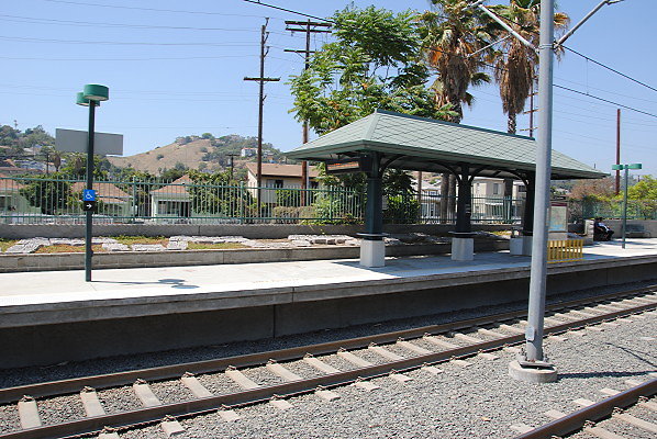MTA.Gold.Heritage Square Station09
