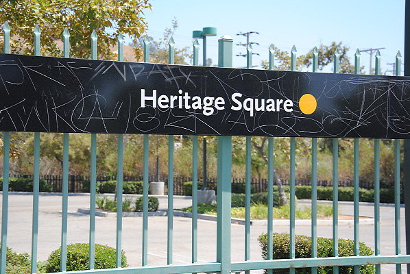 MTA.Gold.Heritage Square Station12