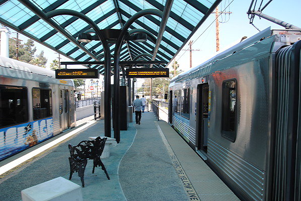 MTA.Gold.Heritage Square Station46