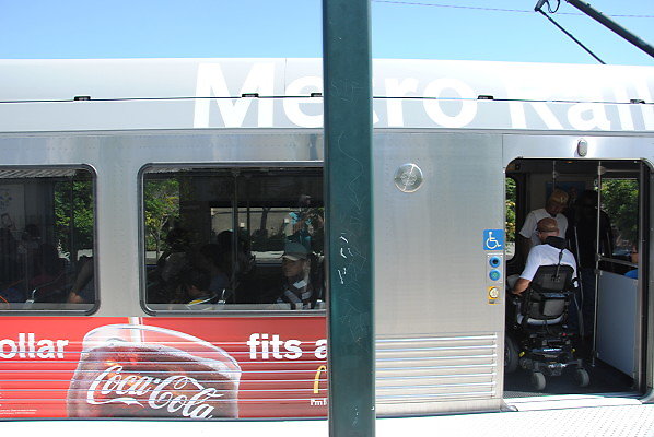MTA.Gold.Highland Park Station03 MTA.Gold.Highland Park Station03