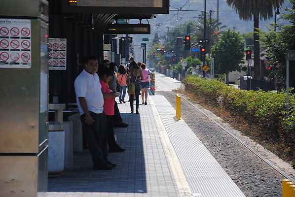 MTA.Gold.Highland Park Station08 MTA.Gold.Highland Park Station08
