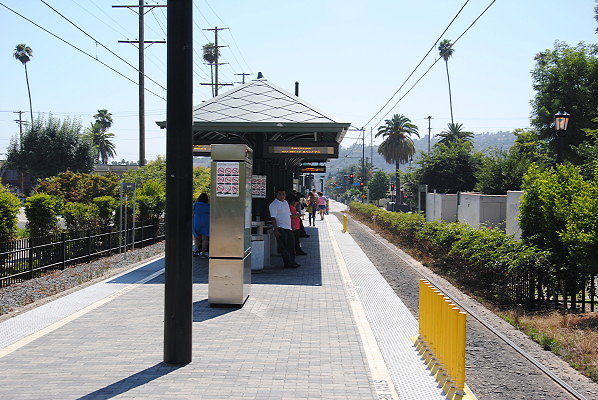 MTA.Gold.Highland Park Station09 MTA.Gold.Highland Park Station09