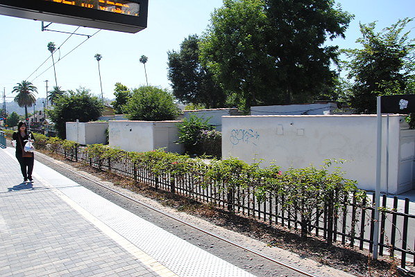 MTA.Gold.Highland Park Station27 MTA.Gold.Highland Park Station27