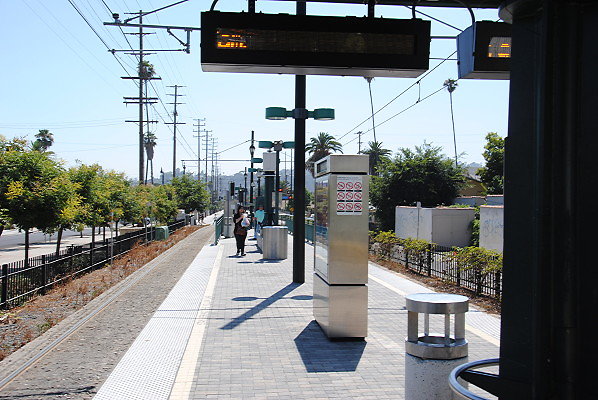 MTA.Gold.Highland Park Station24 MTA.Gold.Highland Park Station24