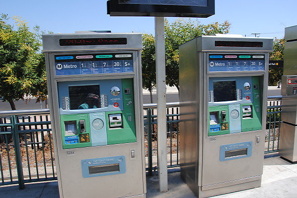 MTA.Gold.Highland Park Station34 MTA.Gold.Highland Park Station34