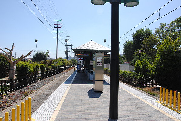 MTA.Gold.Highland Park Station12 MTA.Gold.Highland Park Station12