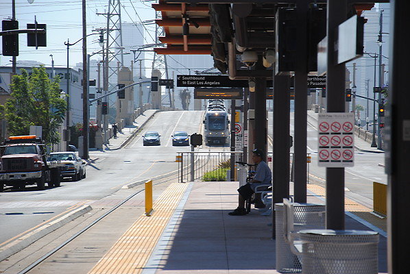 MTA.Gold.Pico.Aliso Station46