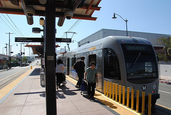 MTA.Gold.Pico.Aliso Station32
