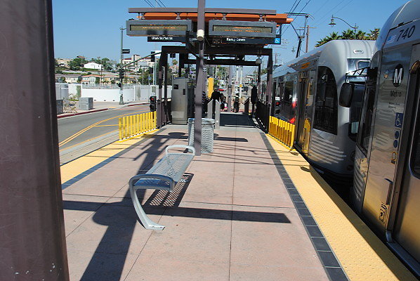 MTA.Gold.Pico.Aliso Station12