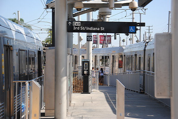 MTA.Gold.Indiana Station18