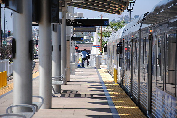 MTA.Gold.Indiana Station24