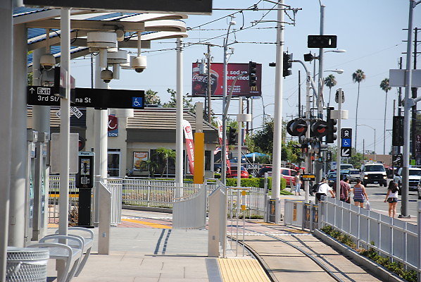 MTA.Gold.Indiana Station33