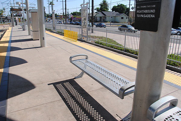 MTA.Gold.Indiana Station43
