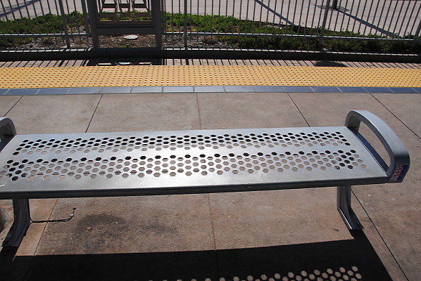 MTA.Gold.Indiana Station44