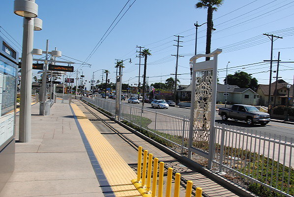 MTA.Gold.Indiana Station34