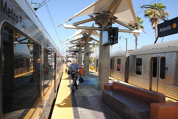 MTA.Gold.Atlantic Station02