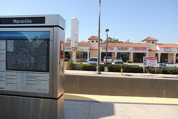 MTA.Gold.Maravilla Station03