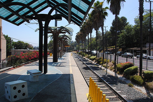 MTA.Gold.SouthWest Museum Station15