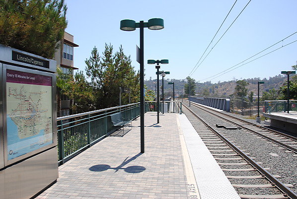 MTA.Gold.Lincoln.Cypress Station05