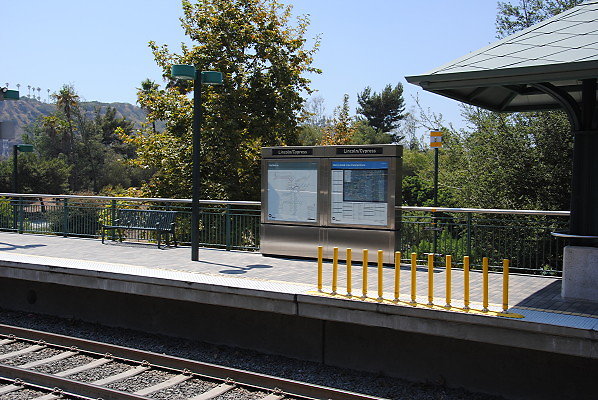 MTA.Gold.Lincoln.Cypress Station22