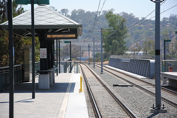 MTA.Gold.Lincoln.Cypress Station39